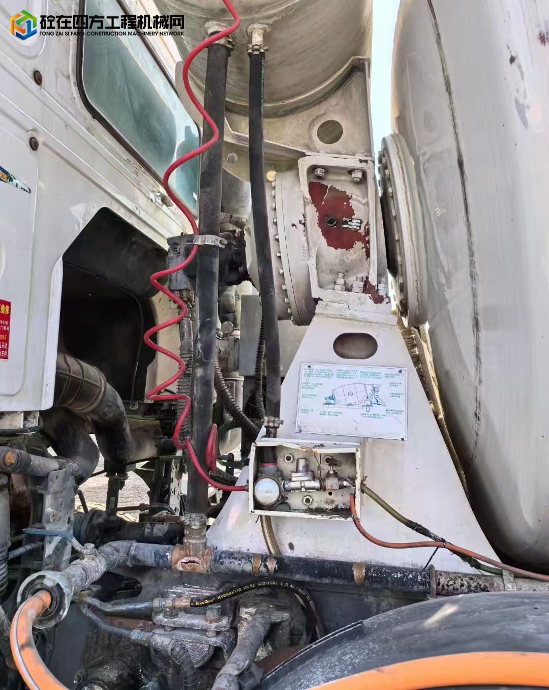 https://images.tongzsf.com/tong/truck_machine/20241205/16750fefaec162.jpg