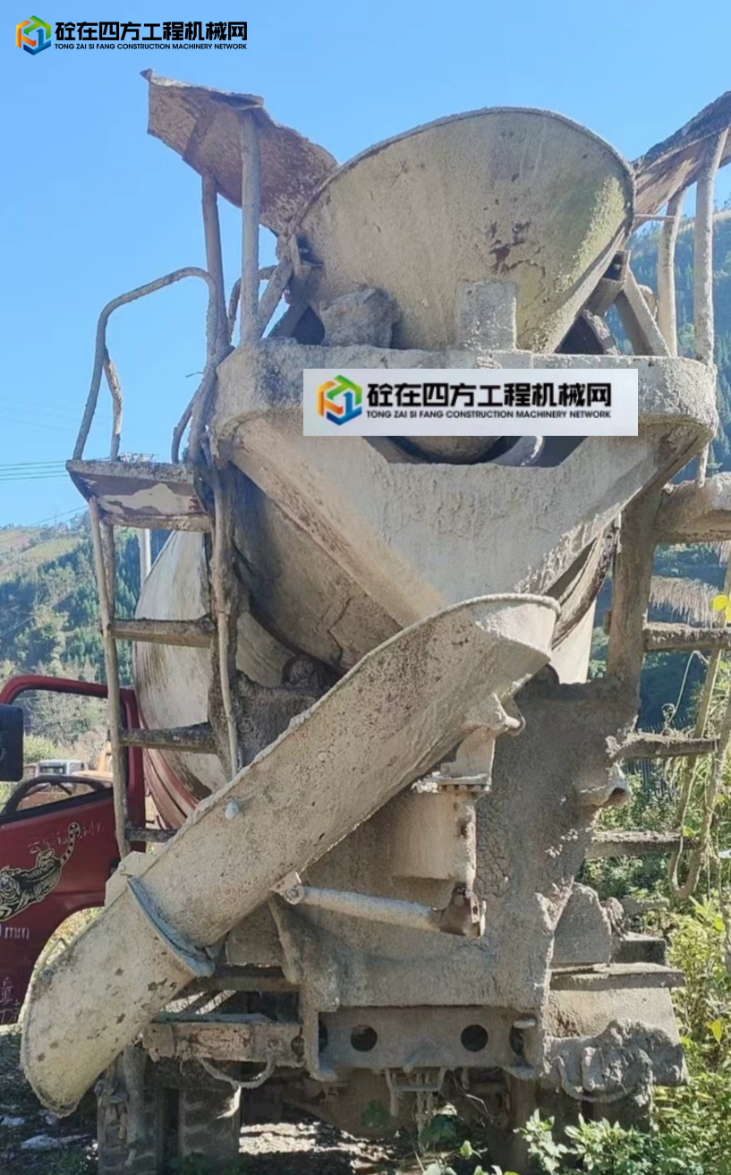 https://images.tongzsf.com/tong/truck_machine/20241206/16752ab6993d40.jpg