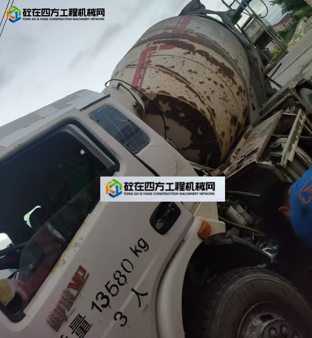 https://images.tongzsf.com/tong/truck_machine/20241216/1675ffb9109f83.jpg
