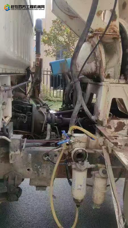https://images.tongzsf.com/tong/truck_machine/20241216/1675ffb92e46a6.jpg