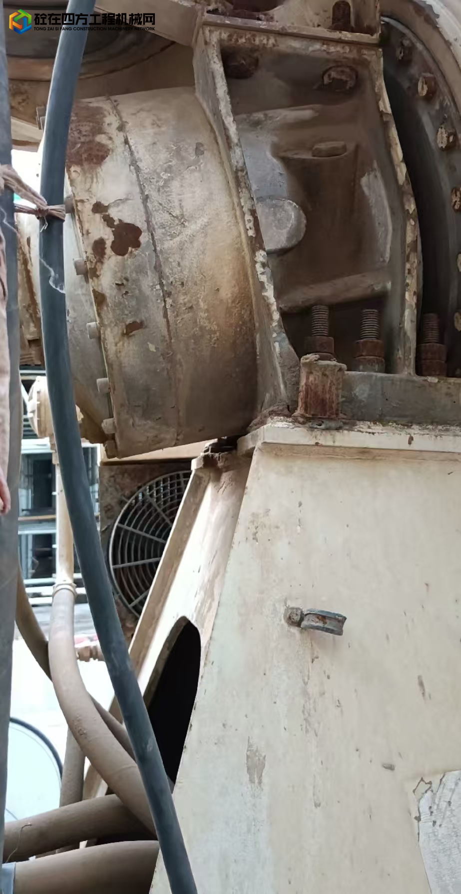 https://images.tongzsf.com/tong/truck_machine/20241217/167614112e7dc6.jpg