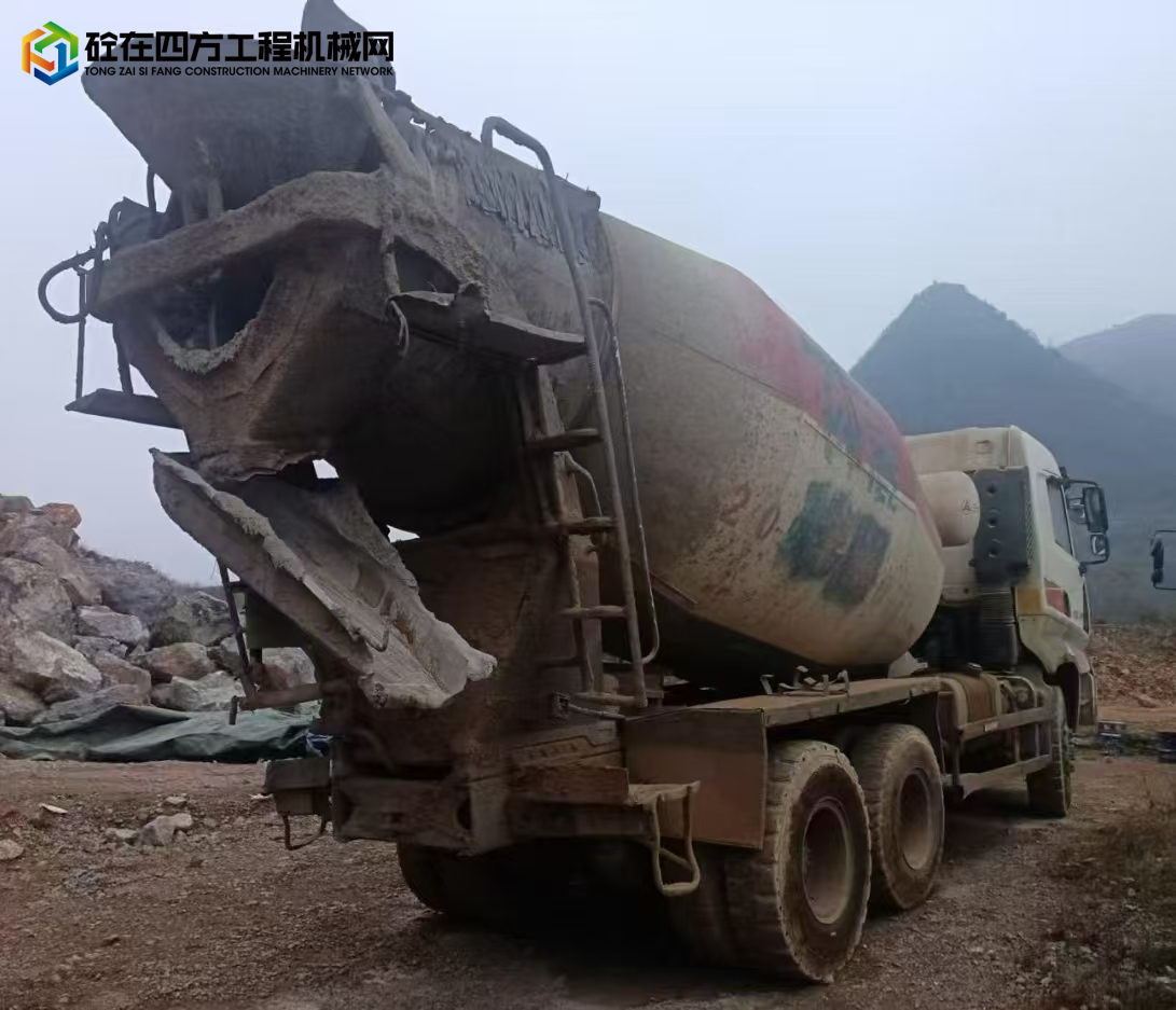 https://images.tongzsf.com/tong/truck_machine/20241220/16765358abd95e.jpg