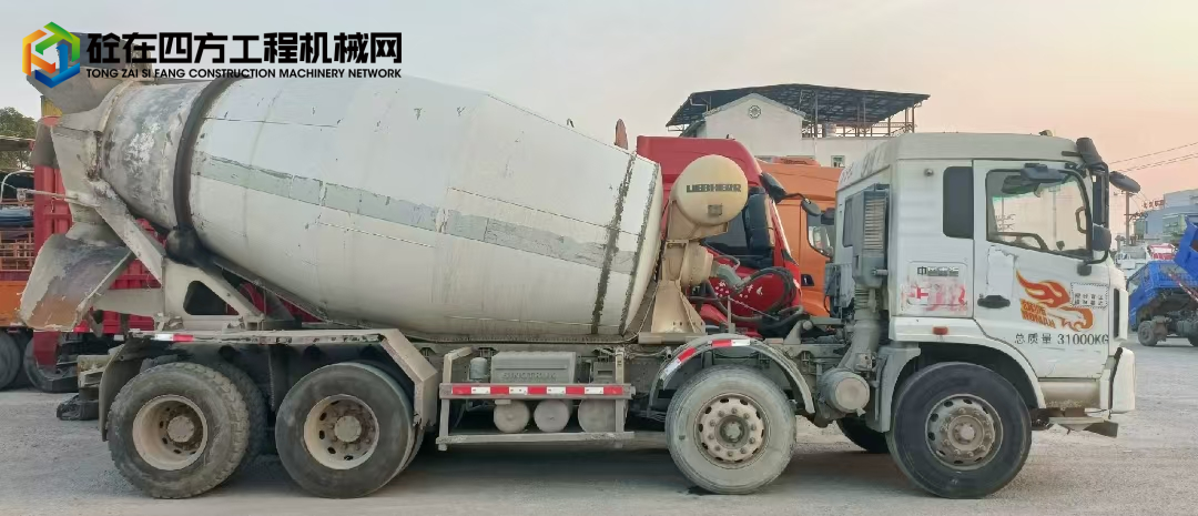 https://images.tongzsf.com/tong/truck_machine/20241225/1676ba62c0d6fe.jpg