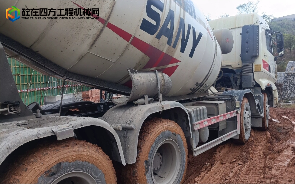 https://images.tongzsf.com/tong/truck_machine/20241227/1676e8bdee0c4f.jpg