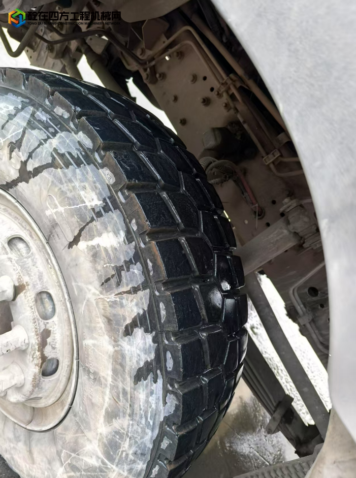 https://images.tongzsf.com/tong/truck_machine/20250102/1677605941ac61.png