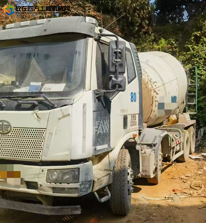 https://images.tongzsf.com/tong/truck_machine/20250109/1677f8e9f373b1.jpg