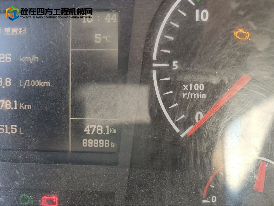 https://images.tongzsf.com/tong/truck_machine/20250114/16785d13c56172.png