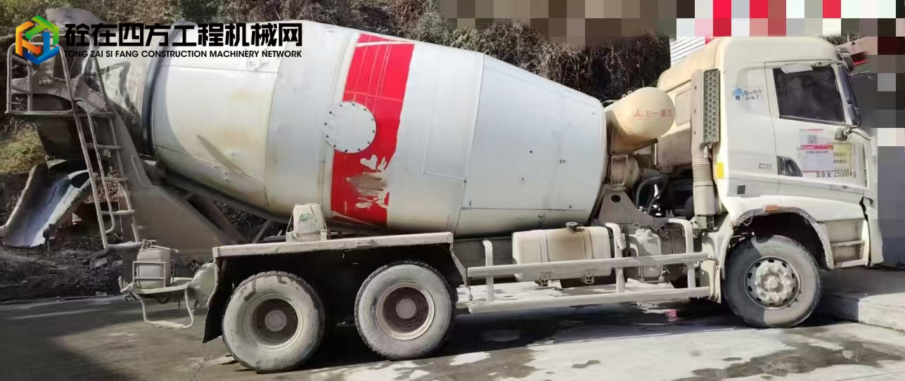 https://images.tongzsf.com/tong/truck_machine/20250117/1678a00f92e7d1.jpg