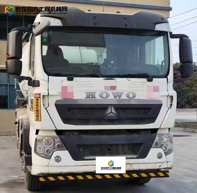 https://images.tongzsf.com/tong/truck_machine/20250117/1678a158fa491e.jpg