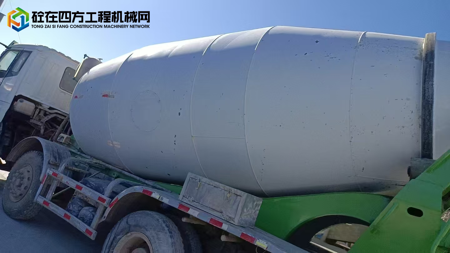 https://images.tongzsf.com/tong/truck_machine/20250118/1678af7153d905.jpg