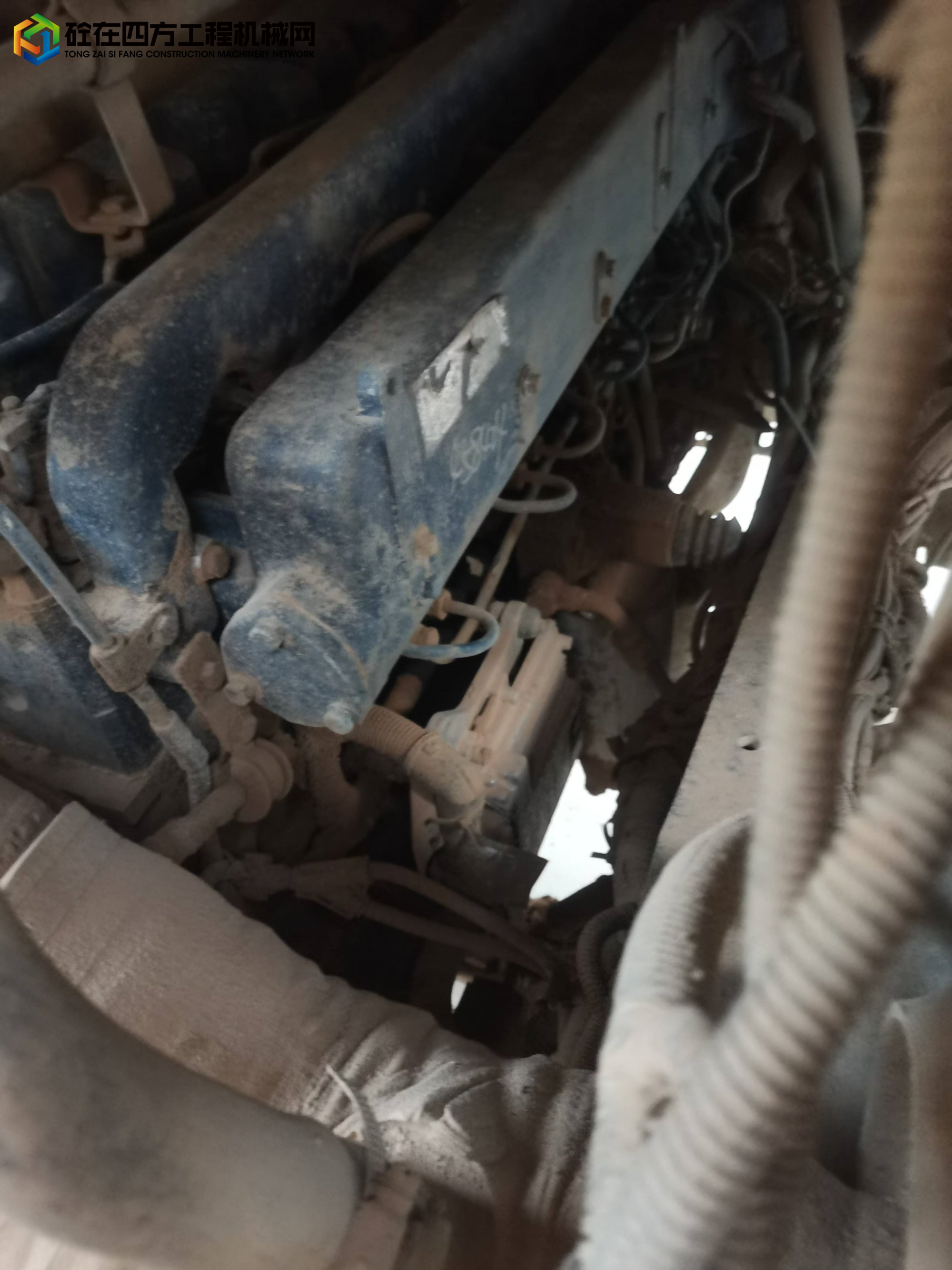 https://images.tongzsf.com/tong/truck_machine/20250120/1678dee784021c.jpg