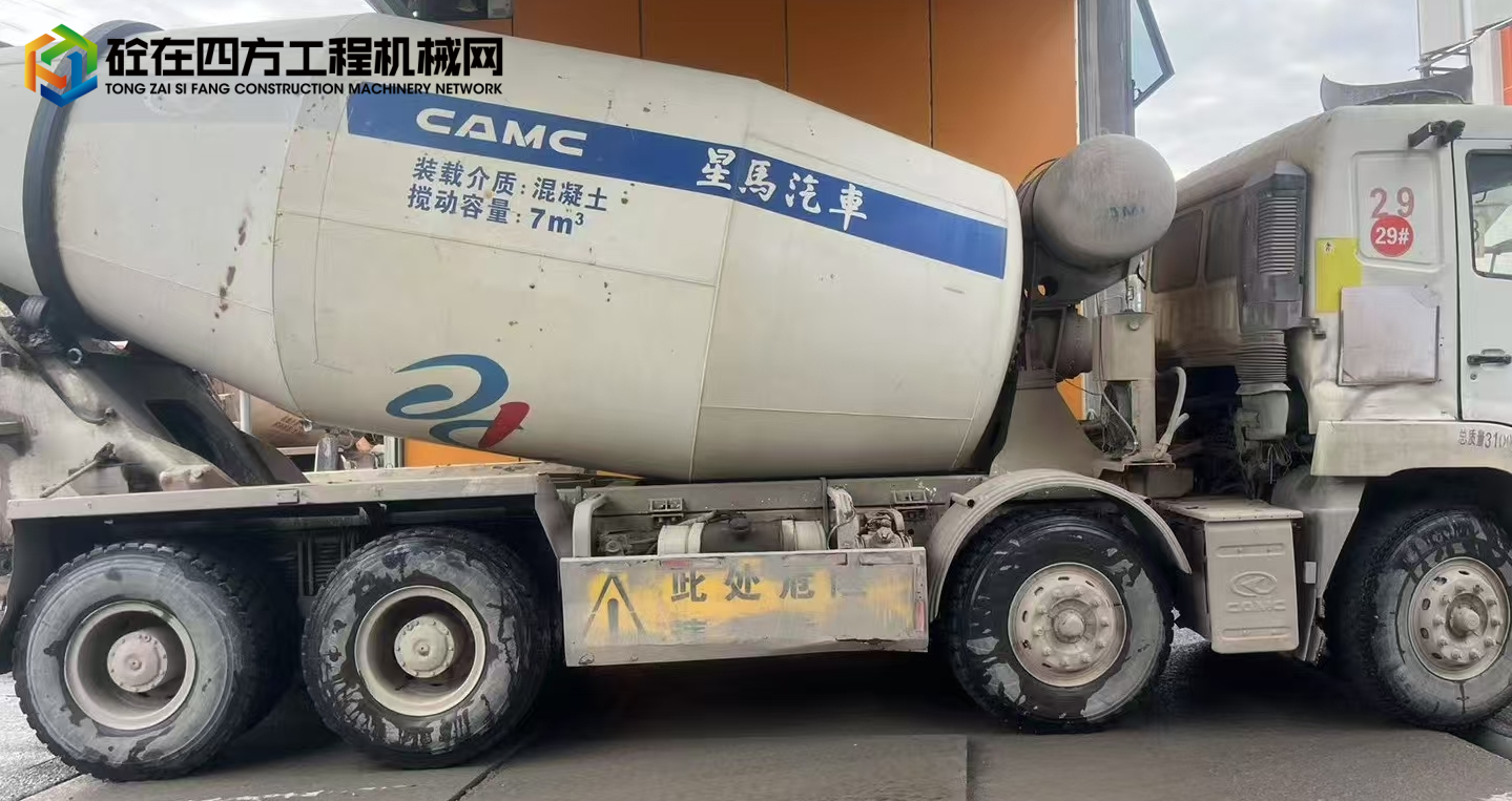 https://images.tongzsf.com/tong/truck_machine/20250130/1679b7465142f2.jpg