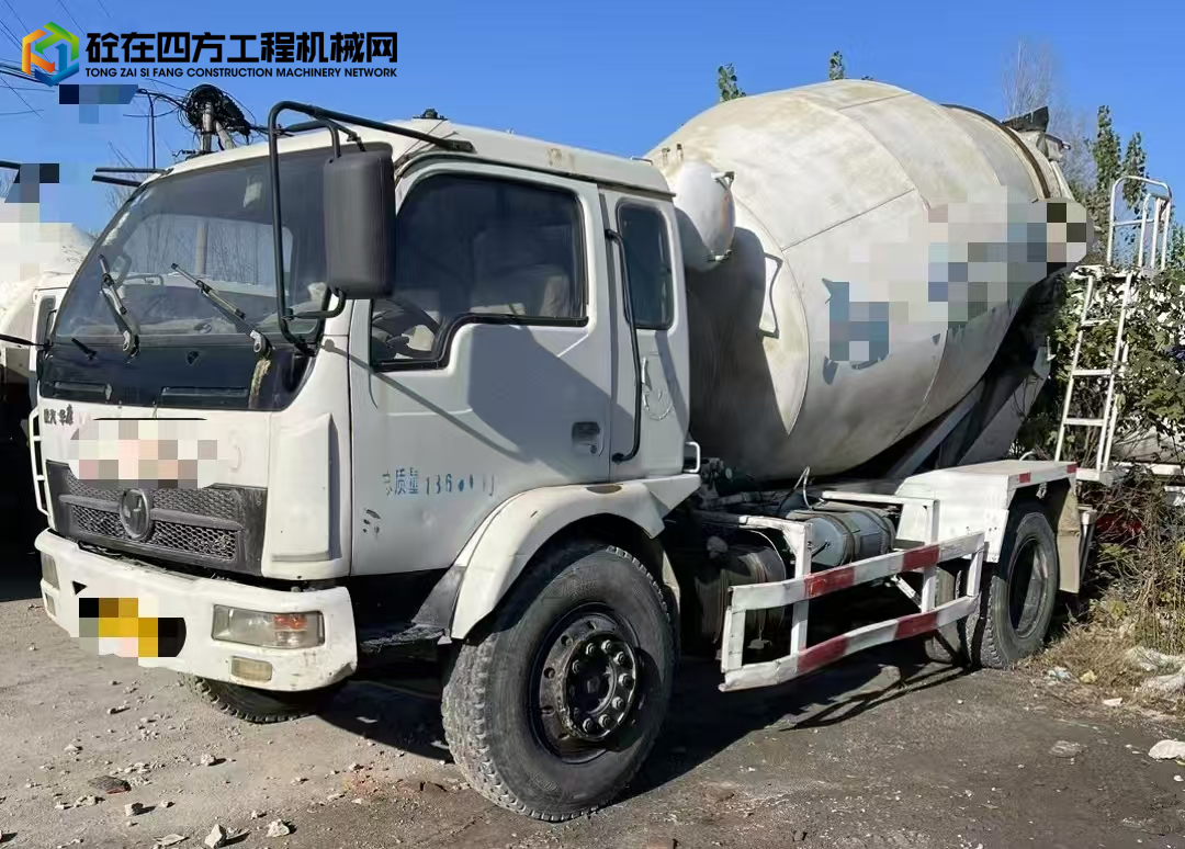 https://images.tongzsf.com/tong/truck_machine/20250208/167a70eac2e332.jpg