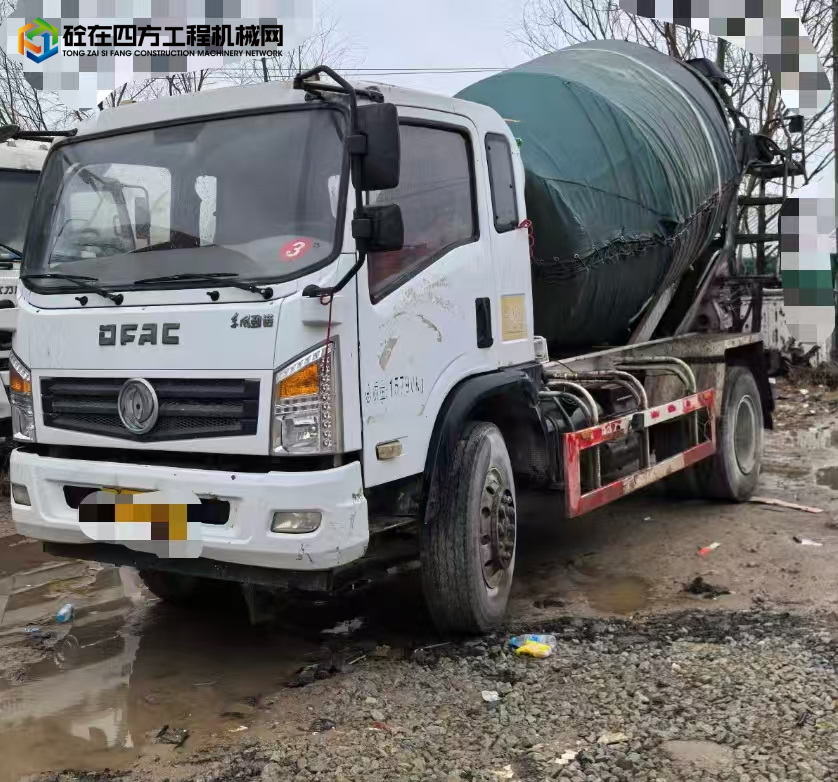 https://images.tongzsf.com/tong/truck_machine/20250209/167a864bedaa10.jpg