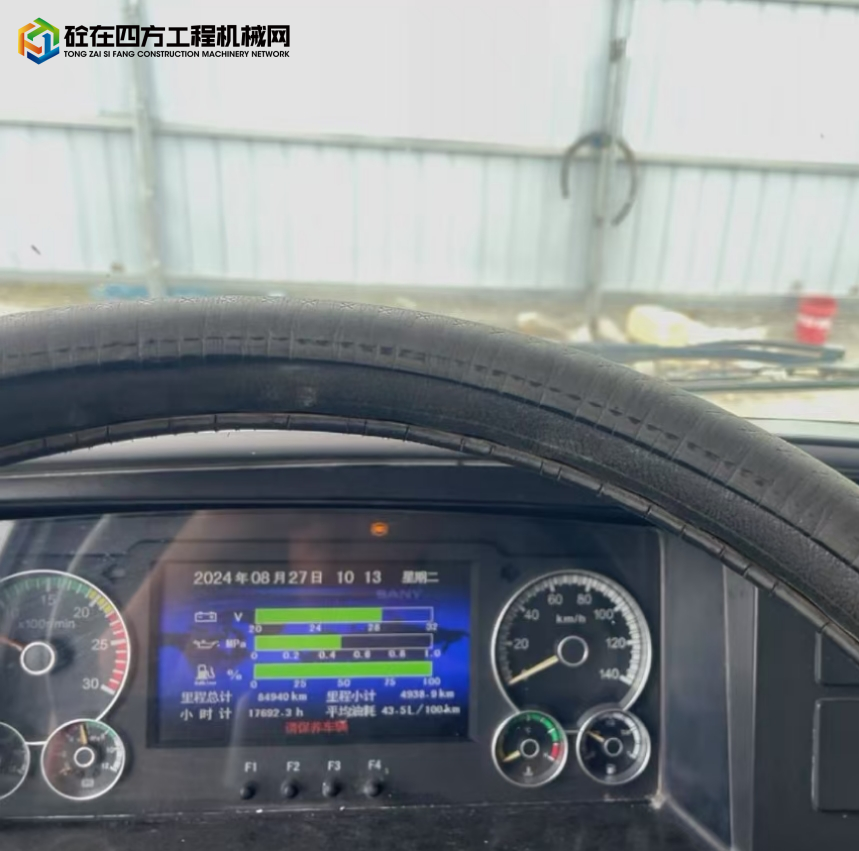 https://images.tongzsf.com/tong/truck_machine/20250215/167b0aae7973a5.jpg