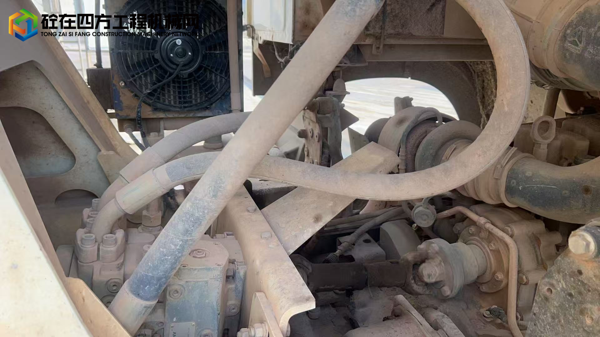 https://images.tongzsf.com/tong/truck_machine/20250217/167b2a6bbadc7e.jpg