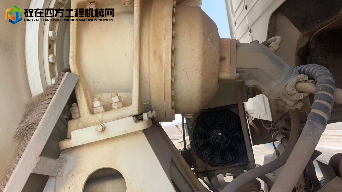 https://images.tongzsf.com/tong/truck_machine/20250217/167b2a6c12a673.jpg