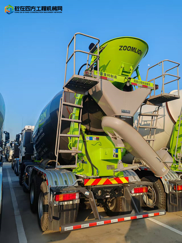 https://images.tongzsf.com/tong/truck_machine/20250218/167b3e28aa1158.jpg