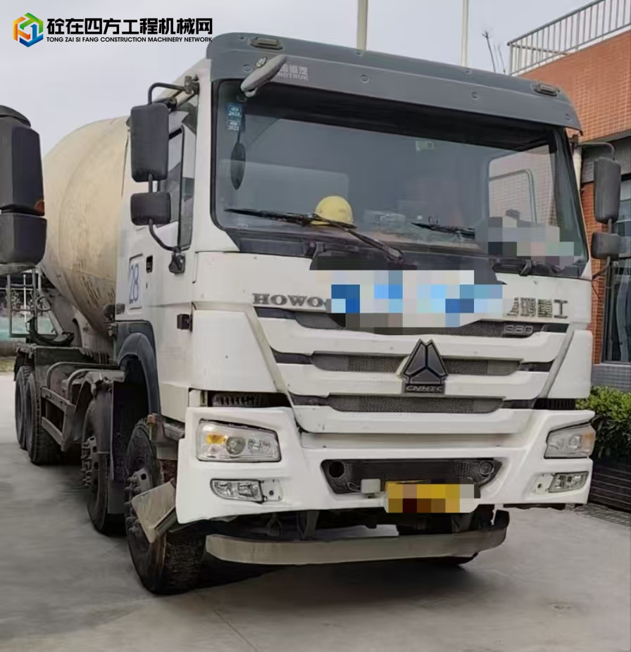 https://images.tongzsf.com/tong/truck_machine/20250218/167b405f40bdb8.jpg