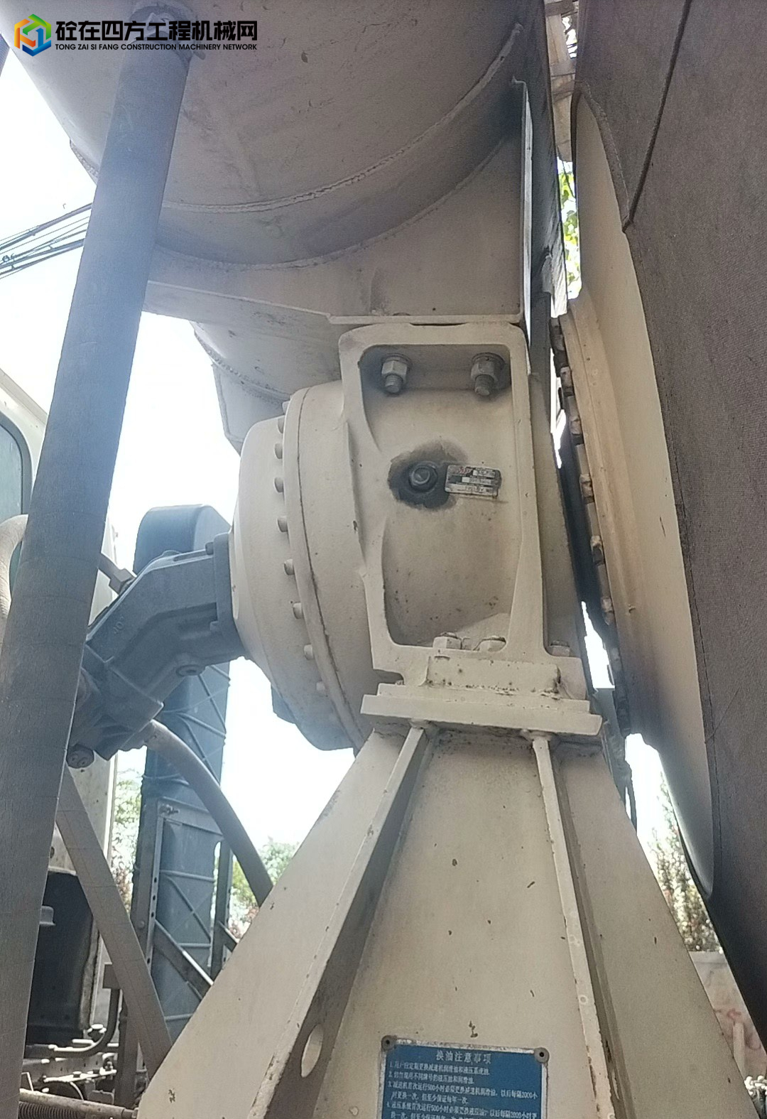 https://images.tongzsf.com/tong/truck_machine/20250221/167b82f86bc40e.jpg