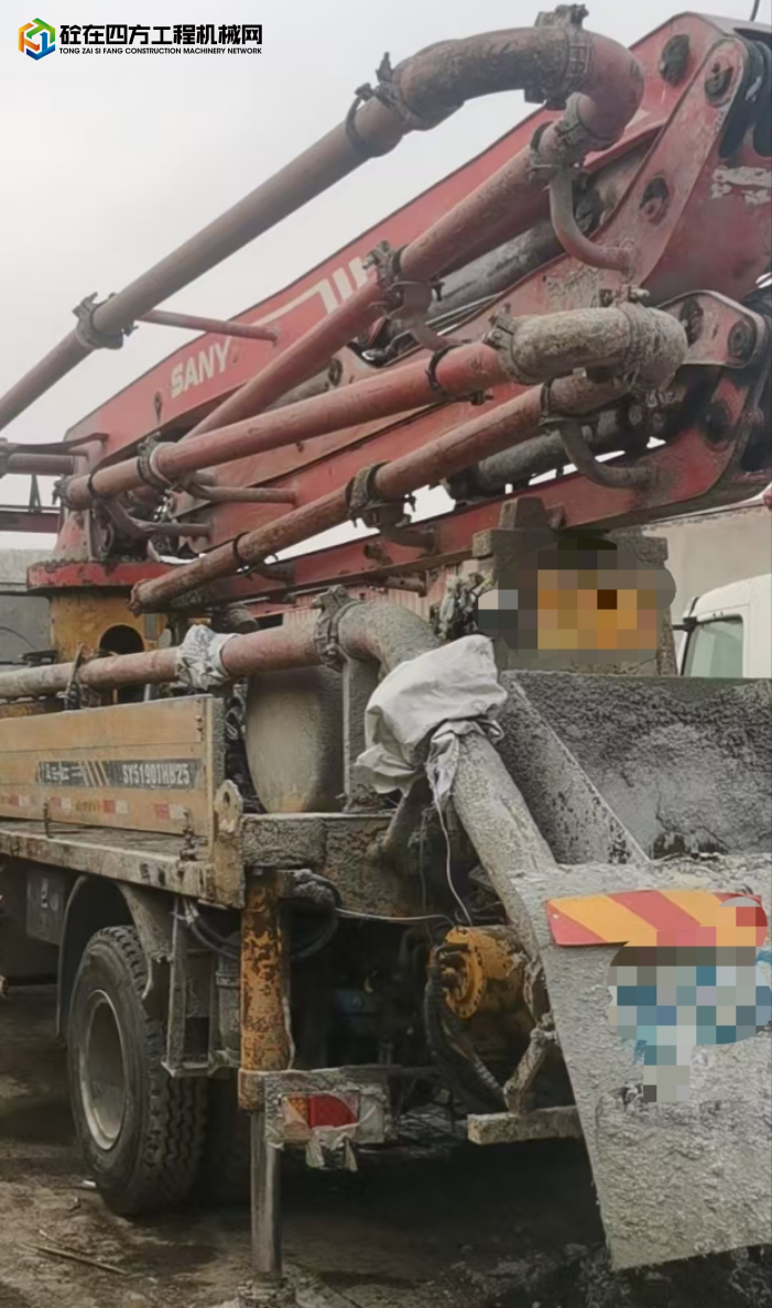 https://images.tongzsf.com/tong/truck_machine/20250307/167cafb1a5de01.jpg