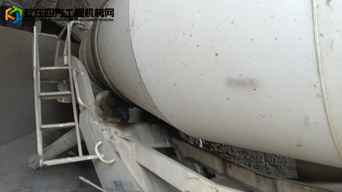 https://images.tongzsf.com/tong/truck_machine/20250315/167d5184196ccb.jpg