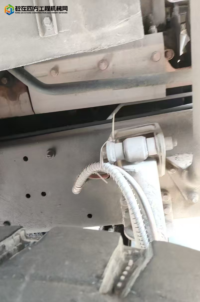 https://images.tongzsf.com/tong/truck_machine/20250319/167da6df618a25.jpg