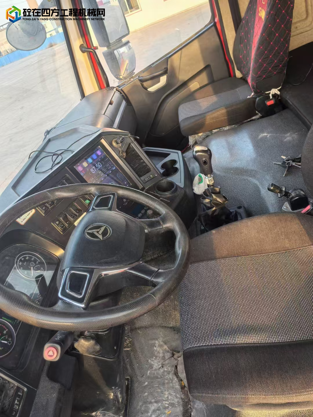 https://images.tongzsf.com/tong/truck_machine/20250327/167e4b3f4ae597.jpg