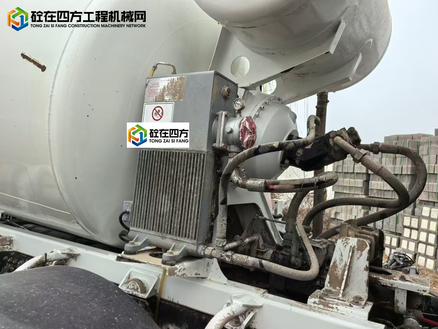 https://images.tongzsf.com/tong/truck_machine/20250401/167eb3afeeb9c1.jpg