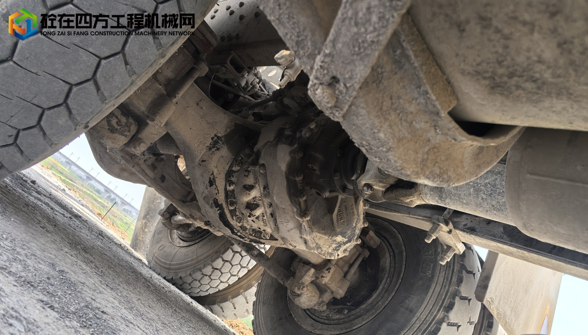https://images.tongzsf.com/tong/truck_machine/20250401/167ebd484c33a4.jpg