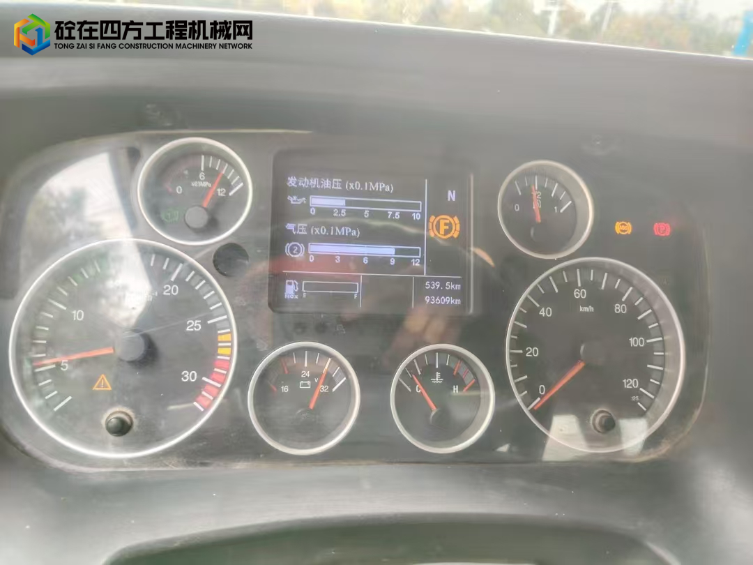https://images.tongzsf.com/tong/truck_machine/20250407/167f3a0535e6b2.jpg