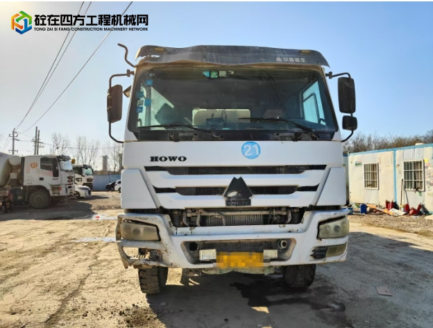 https://images.tongzsf.com/tong/truck_machine/20250409/167f5ccdfb1ea8.jpg