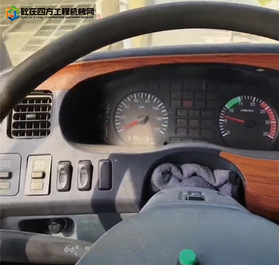 https://images.tongzsf.com/tong/truck_machine/20250410/167f73adb2a275.jpg