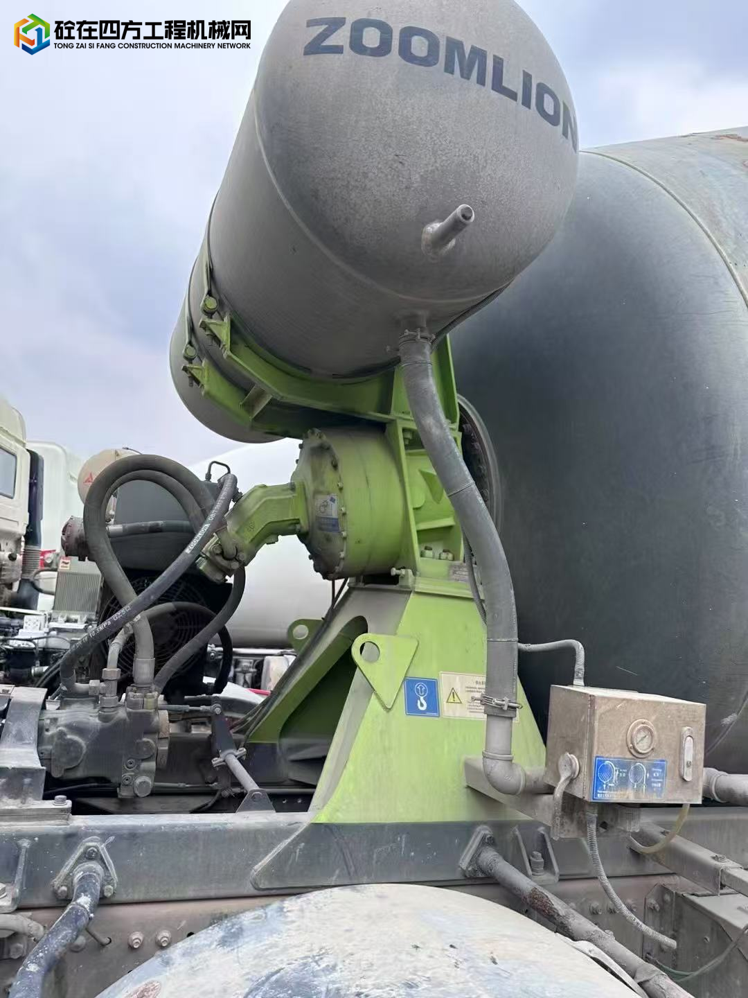 https://images.tongzsf.com/tong/truck_machine/20250411/167f8883e211cc.jpg