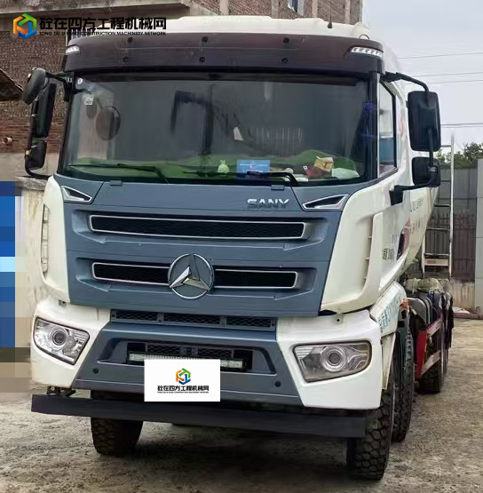 https://images.tongzsf.com/tong/truck_machine/20250411/167f8bd9b5c639.jpg