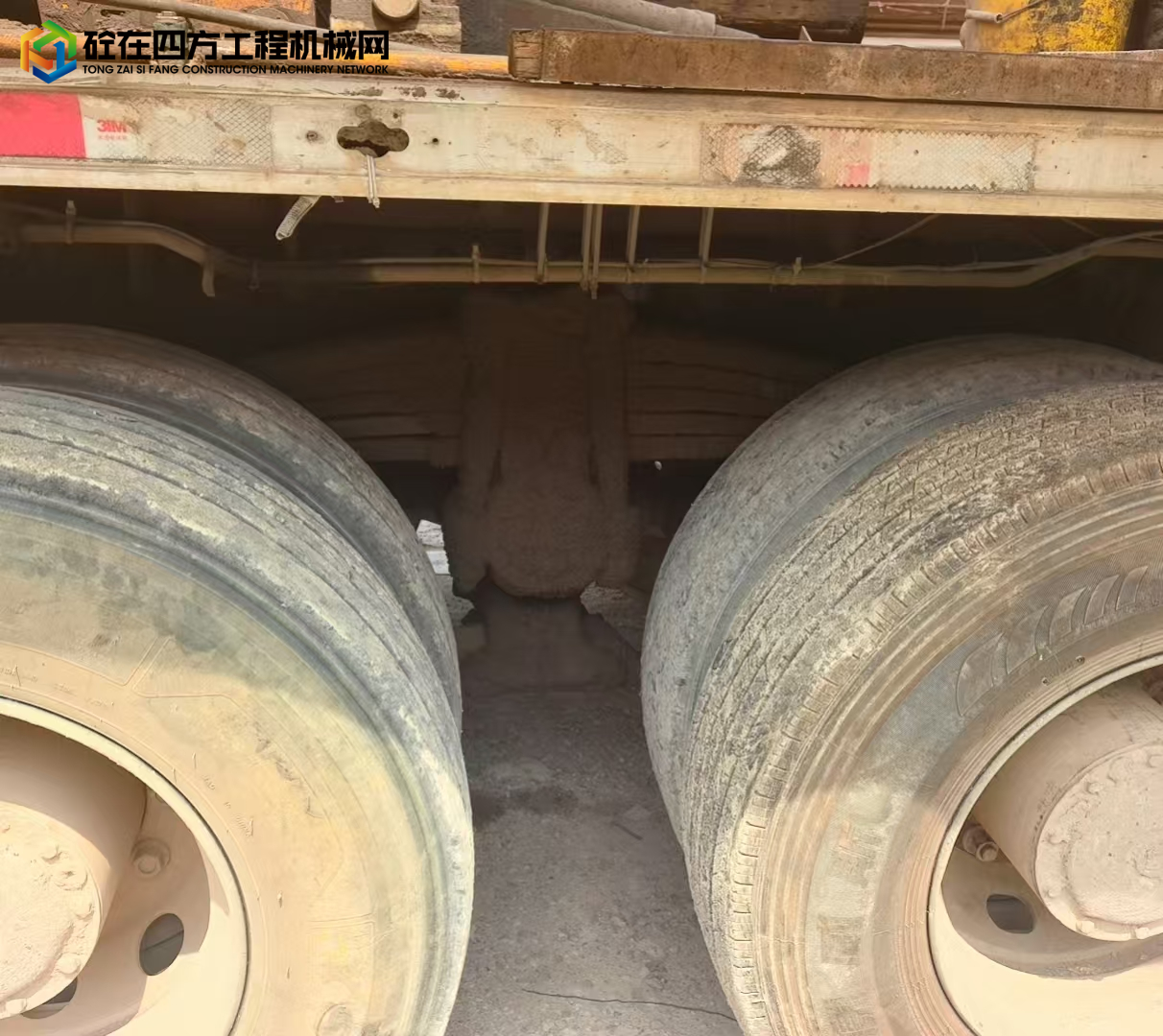 https://images.tongzsf.com/tong/truck_machine/20250411/167f8be0fd052c.jpg