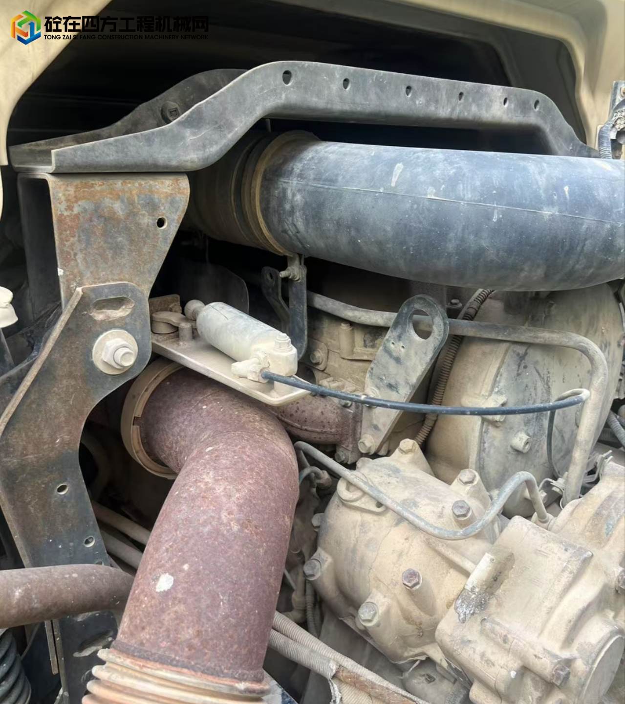 https://images.tongzsf.com/tong/truck_machine/20250415/167fdbc6fb93bb.jpg