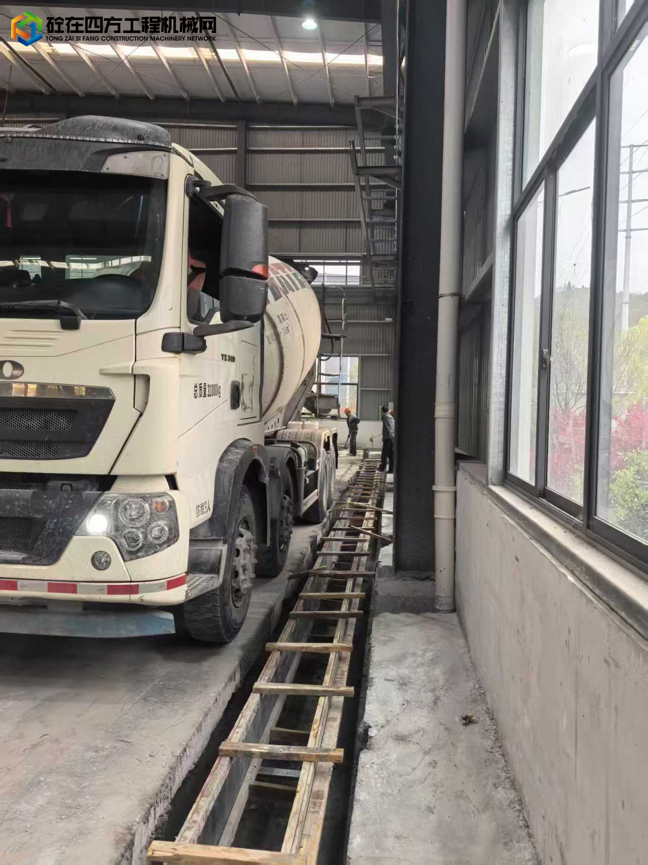 https://images.tongzsf.com/tong/truck_machine/20250415/167fdc74072da1.jpg