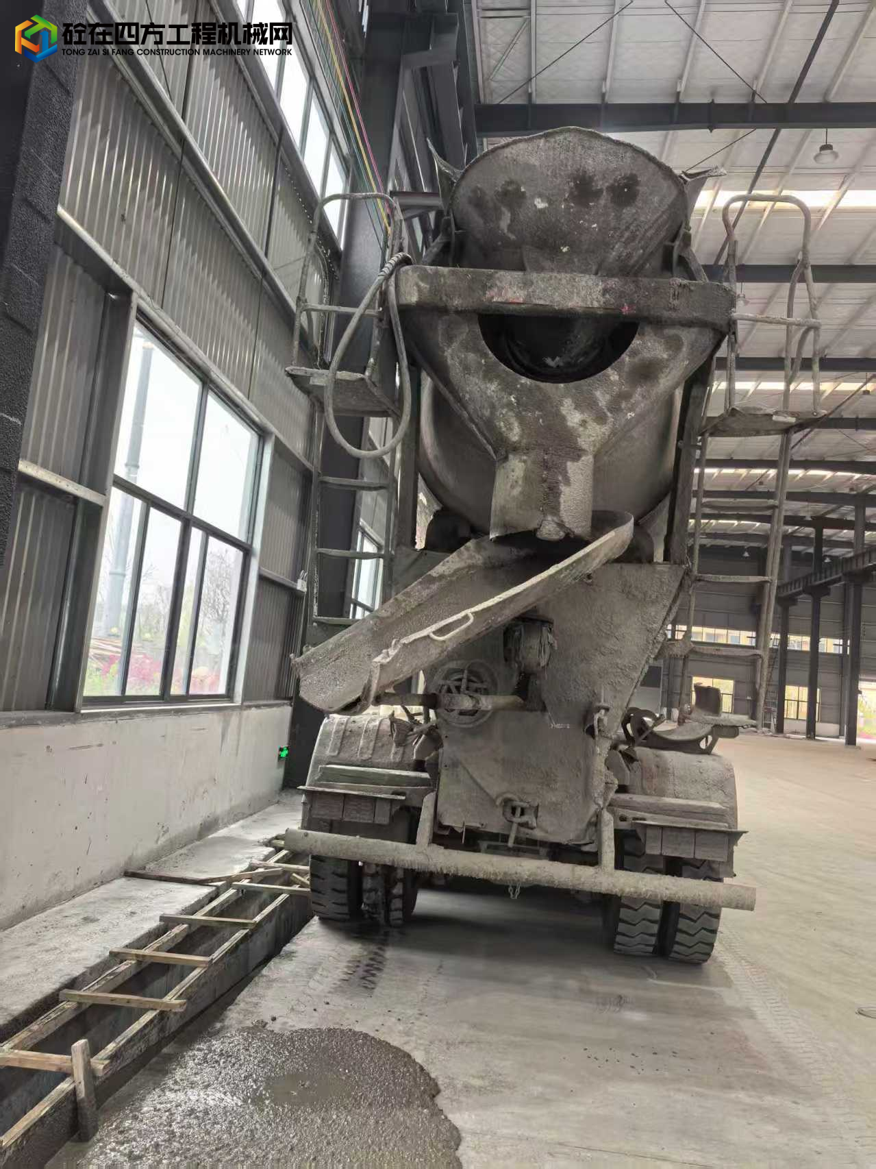 https://images.tongzsf.com/tong/truck_machine/20250415/167fdc76684ebe.jpg