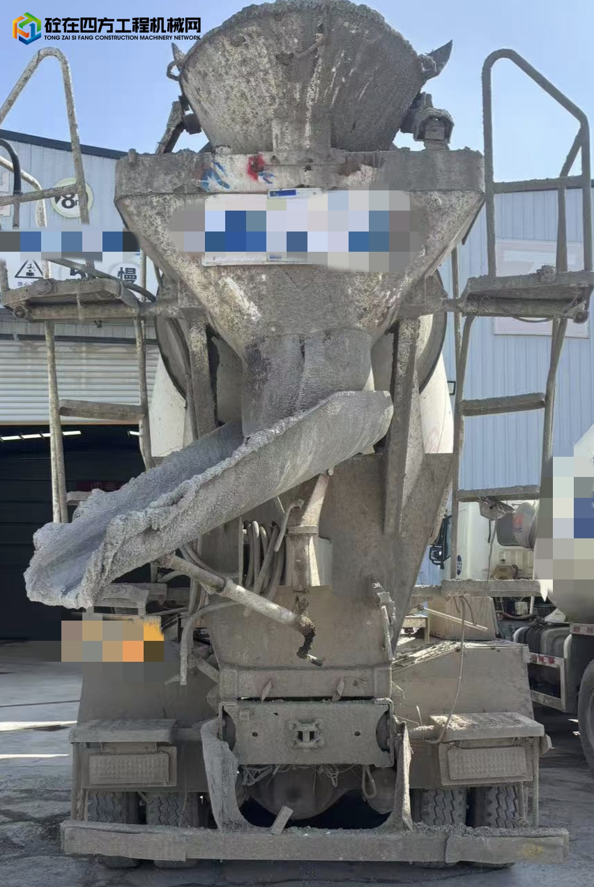 https://images.tongzsf.com/tong/truck_machine/20250415/167fe1f86b4f94.jpg