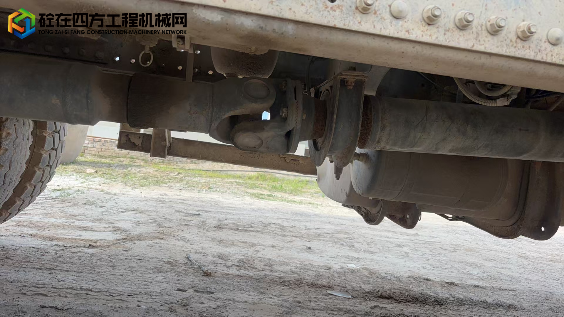 https://images.tongzsf.com/tong/truck_machine/20250415/167fe460030cc5.jpg