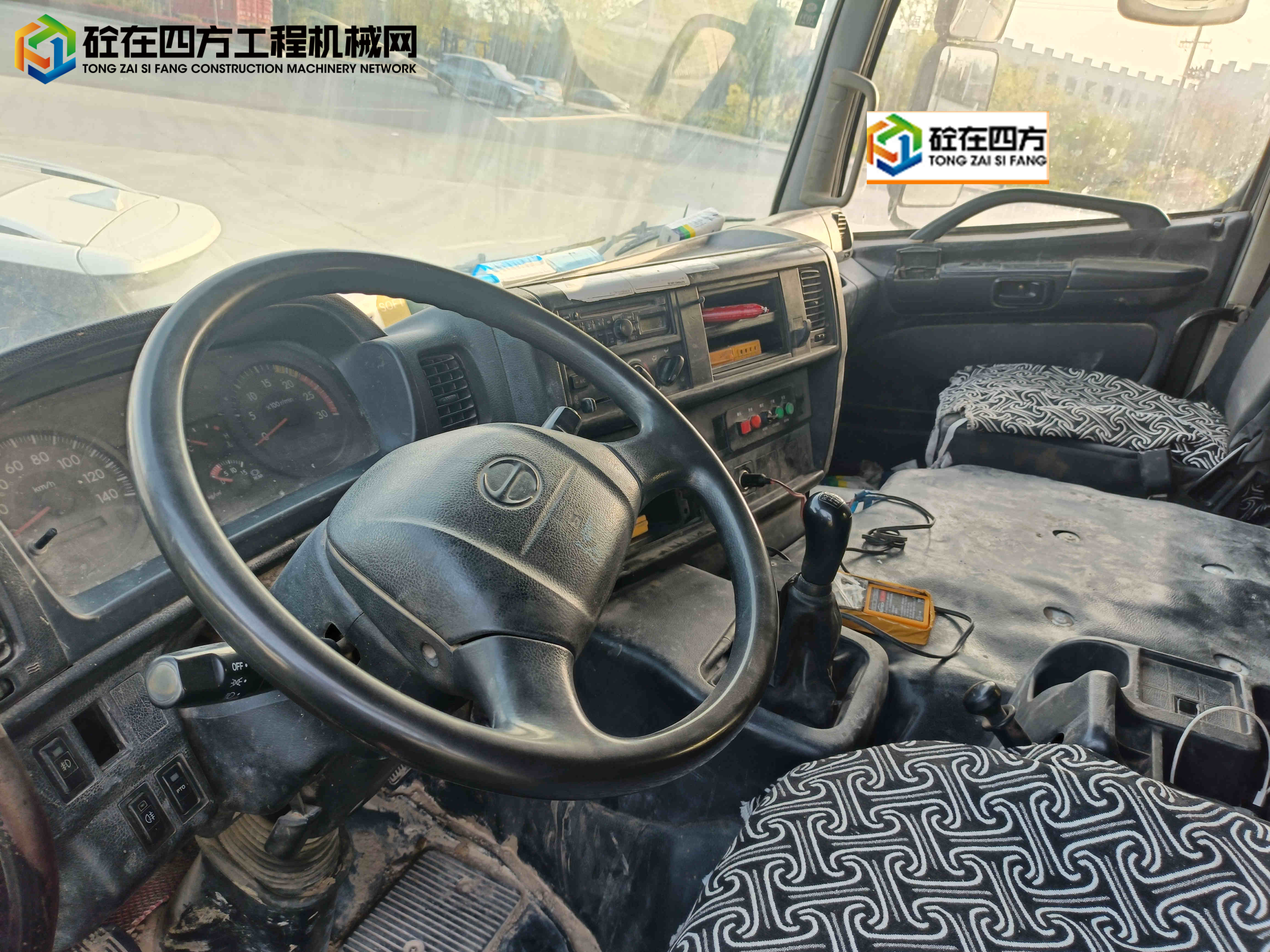 https://images.tongzsf.com/tong/truck_machine/20250417/16800bd3c970b1.jpg