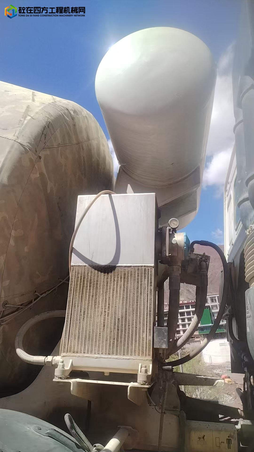 https://images.tongzsf.com/tong/truck_machine/20250418/1680209fddc63d.jpg