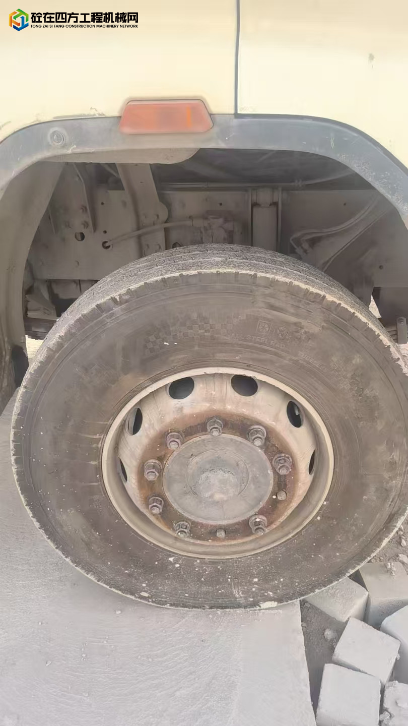 https://images.tongzsf.com/tong/truck_machine/20250418/1680215fcda1ce.jpg