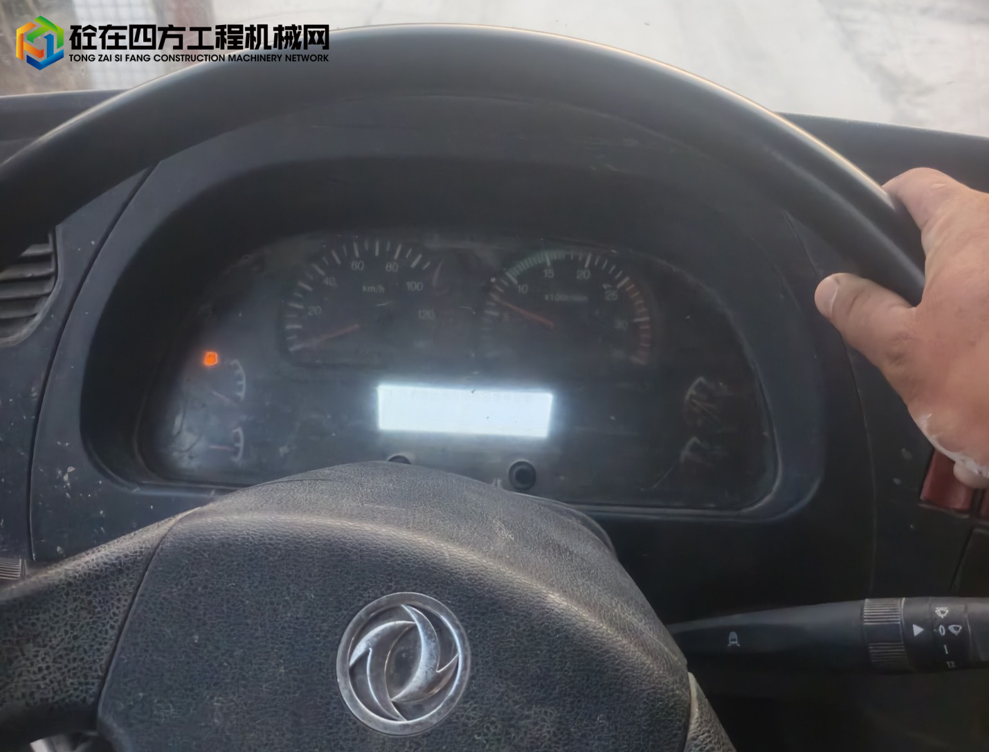https://images.tongzsf.com/tong/truck_machine/20250421/16805d1ac66ba0.jpg
