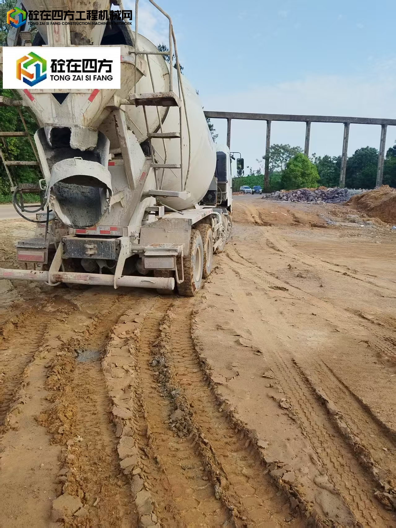 https://images.tongzsf.com/tong/truck_machine/20250422/1680705c28965b.jpg