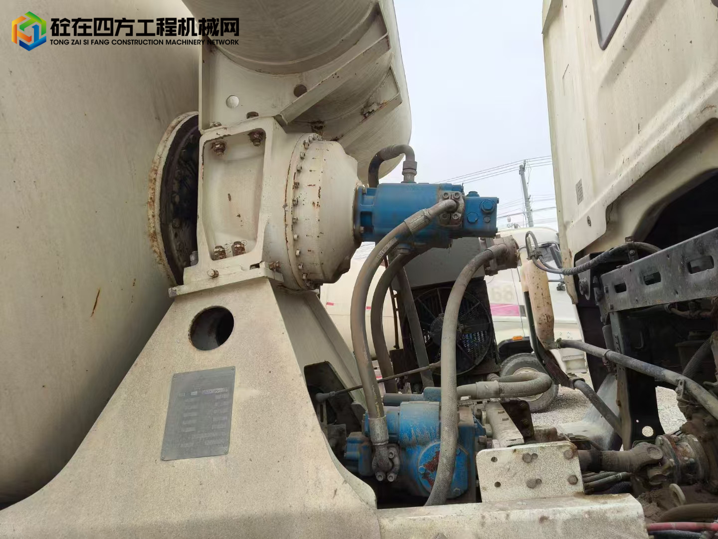 https://images.tongzsf.com/tong/truck_machine/20250422/1680737cfb2457.jpg