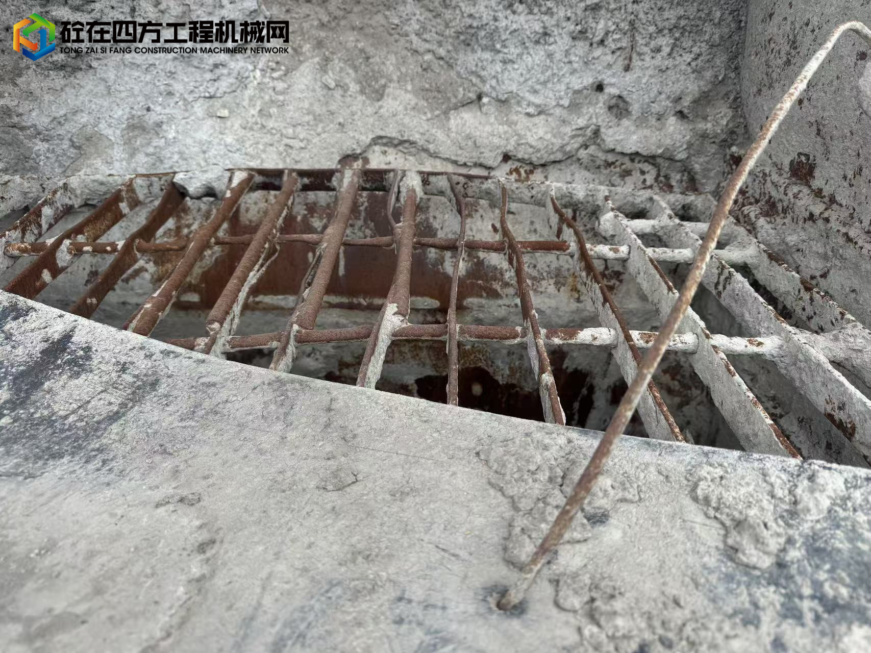 https://images.tongzsf.com/tong/truck_machine/20250422/16807400021d25.jpg