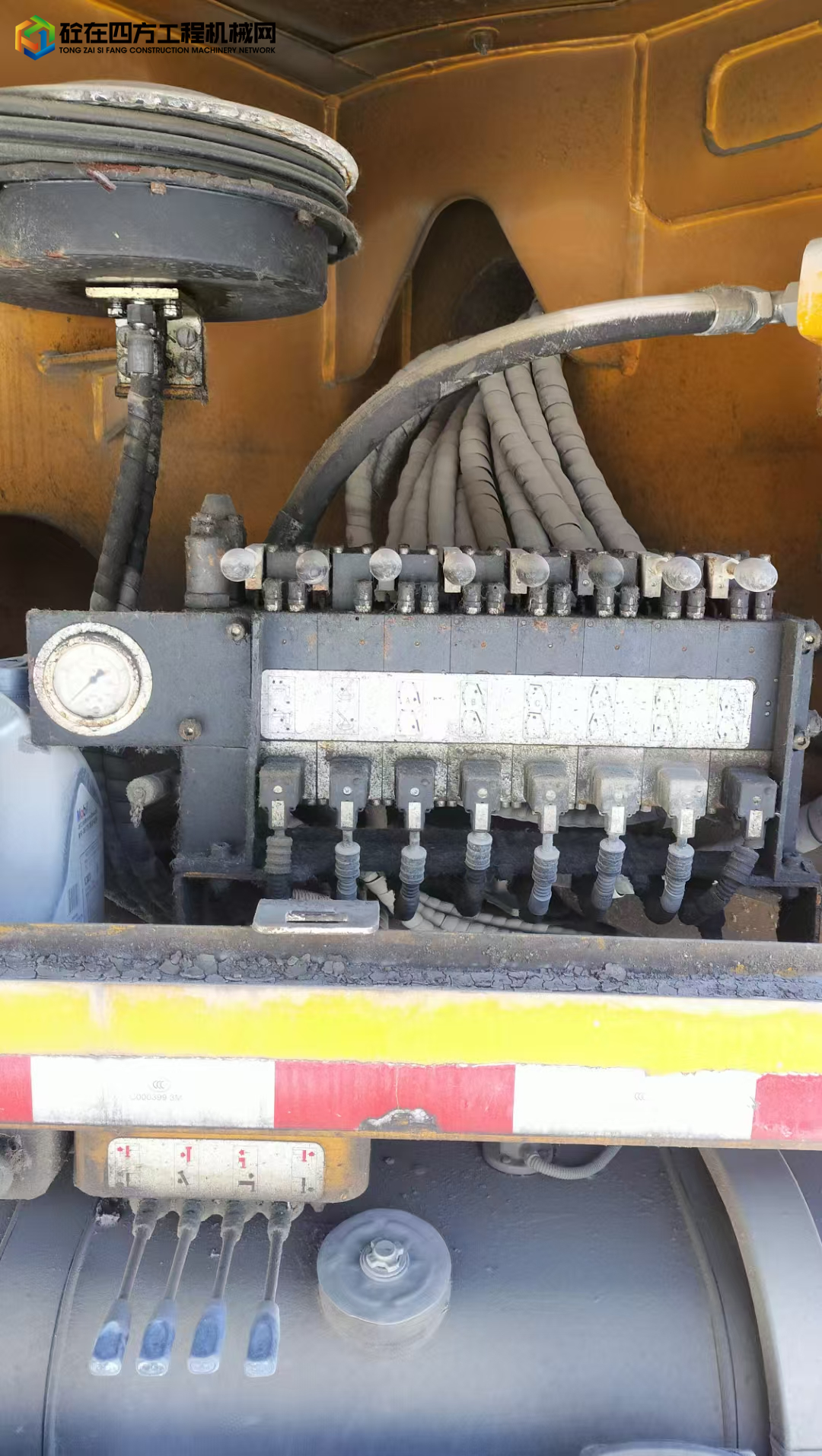 https://images.tongzsf.com/tong/truck_machine/20250423/168085d4ed8f84.jpg