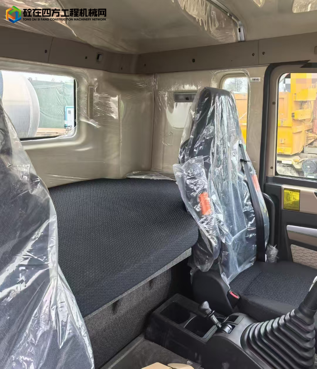 https://images.tongzsf.com/tong/truck_machine/20250424/16809d3d9c1f83.jpg